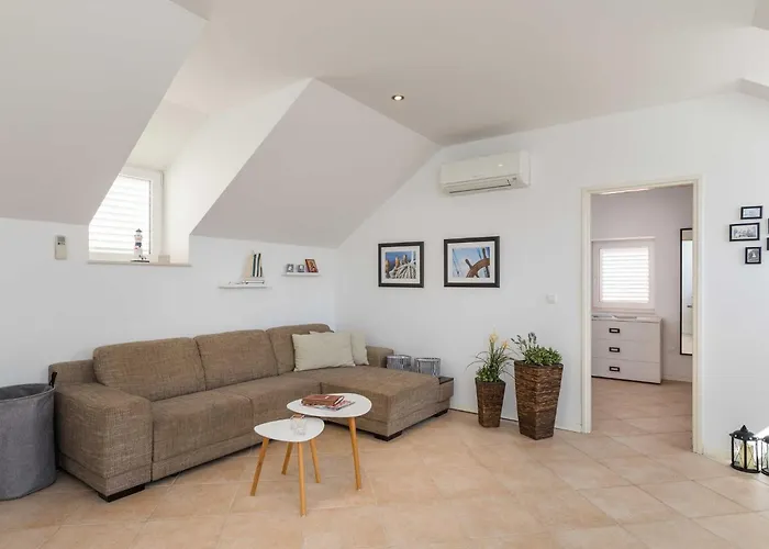 Odin - One-bedroom With Terrace And Sea View - 4 Lägenhet *