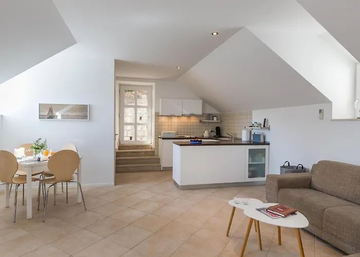 Διαμέρισμα Odin - One-bedroom With Terrace And Sea View - 4 *