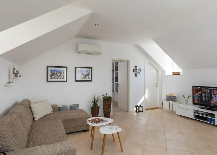 Апартаменты Odin - One-bedroom With Terrace And Sea View - 4 *